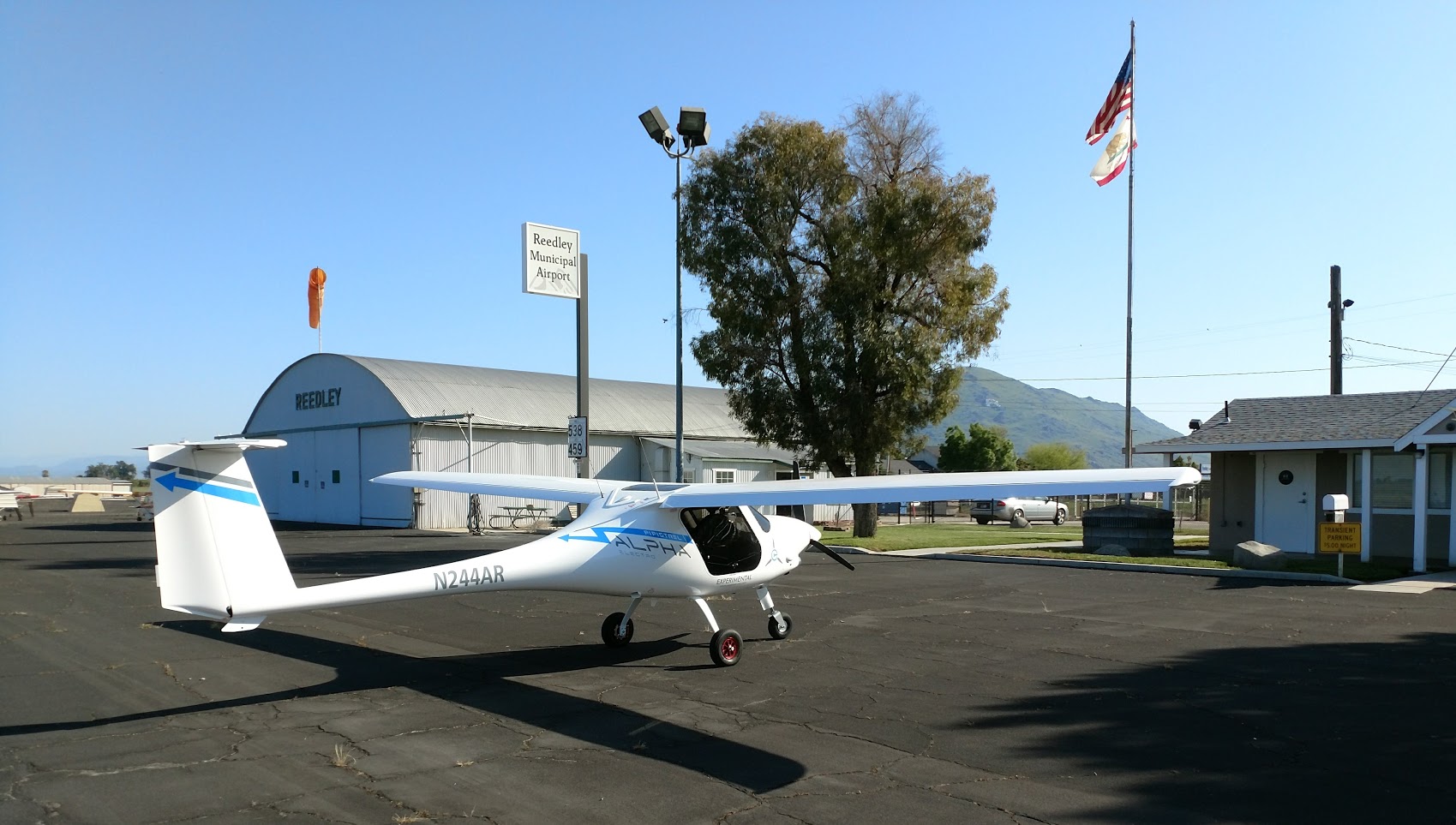 N244AR at Reedley 4-14-18.jpg