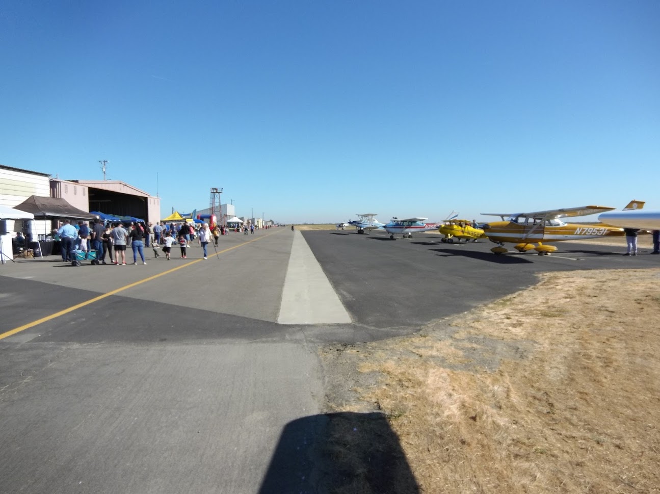 Gustine Airport Day 2019.jpg